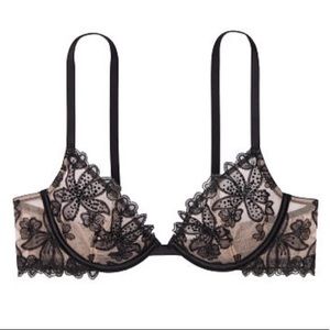 BRAND NEW Victoria Secret unlined bra